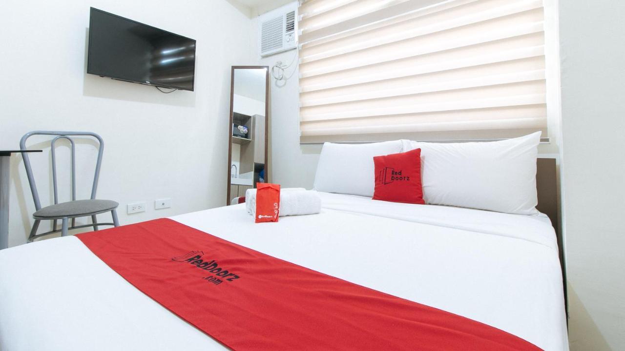 Reddoorz Plus @ Urban Deca Tower Edsa 2 Mandaluyong Exterior foto